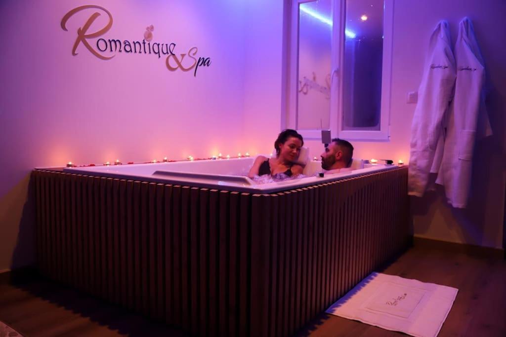 Love Room Unique - Sauna / Jacuzzi Charleville-Mézières Eksteriør billede