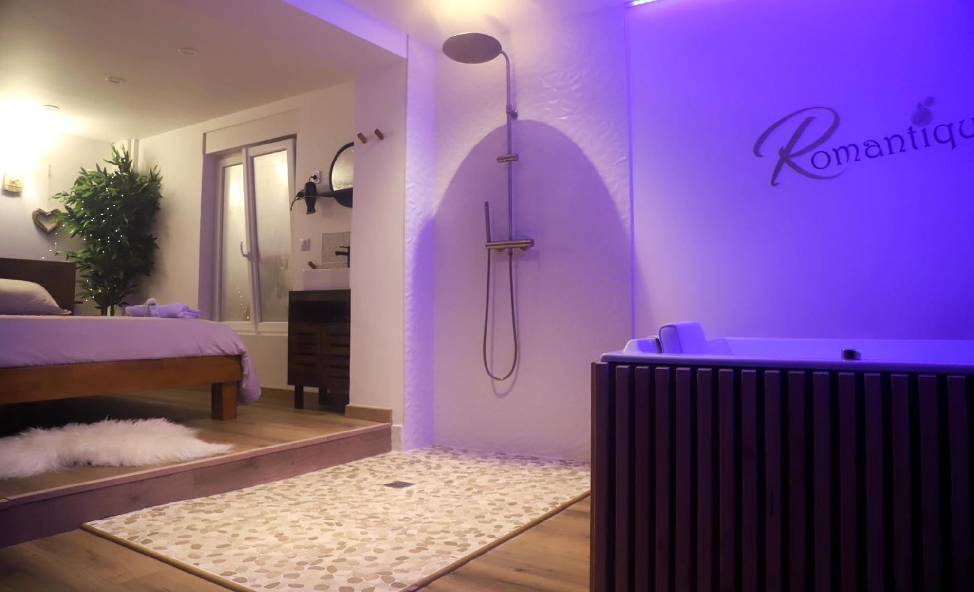 Love Room Unique - Sauna / Jacuzzi Charleville-Mézières Eksteriør billede
